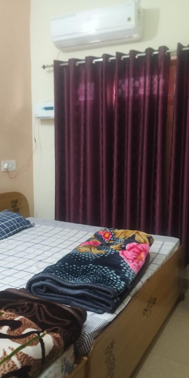 Anant Paying Guest House Ayodhya 外观 照片