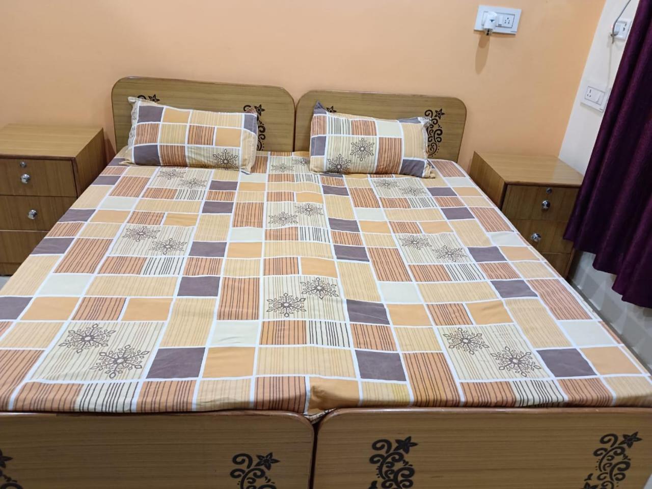 Anant Paying Guest House Ayodhya 外观 照片